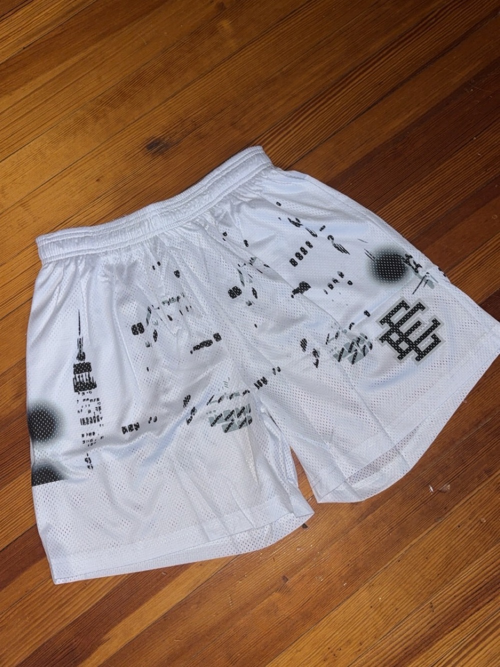 Eric Emanuel Shorts (white skyline)
